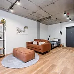 Ozas Park Apartments And Suites