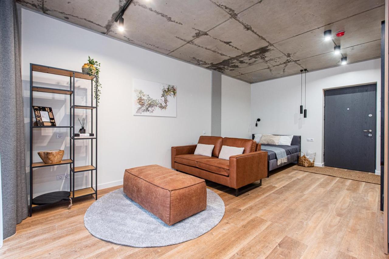 Ozas Park And Suites *