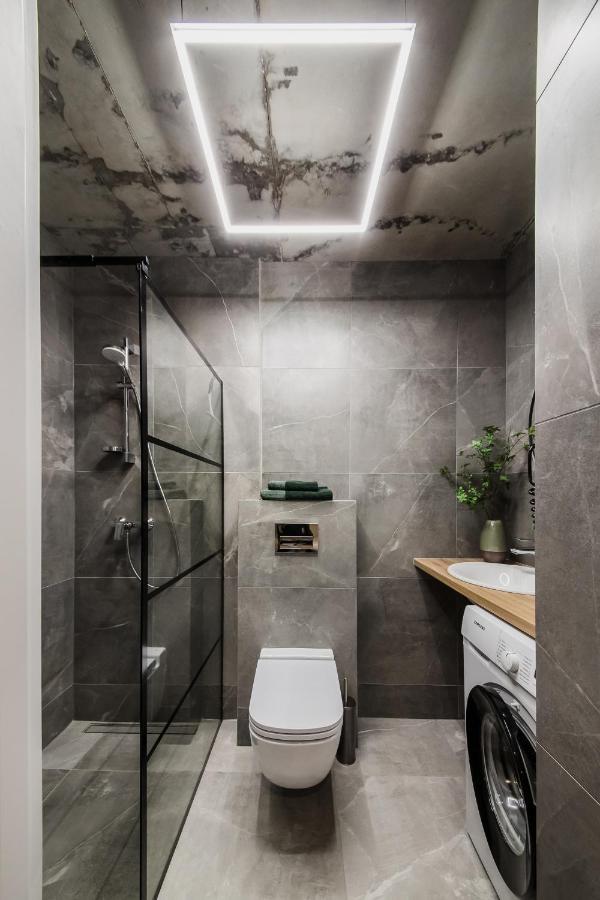 Ozas Park And Suites *